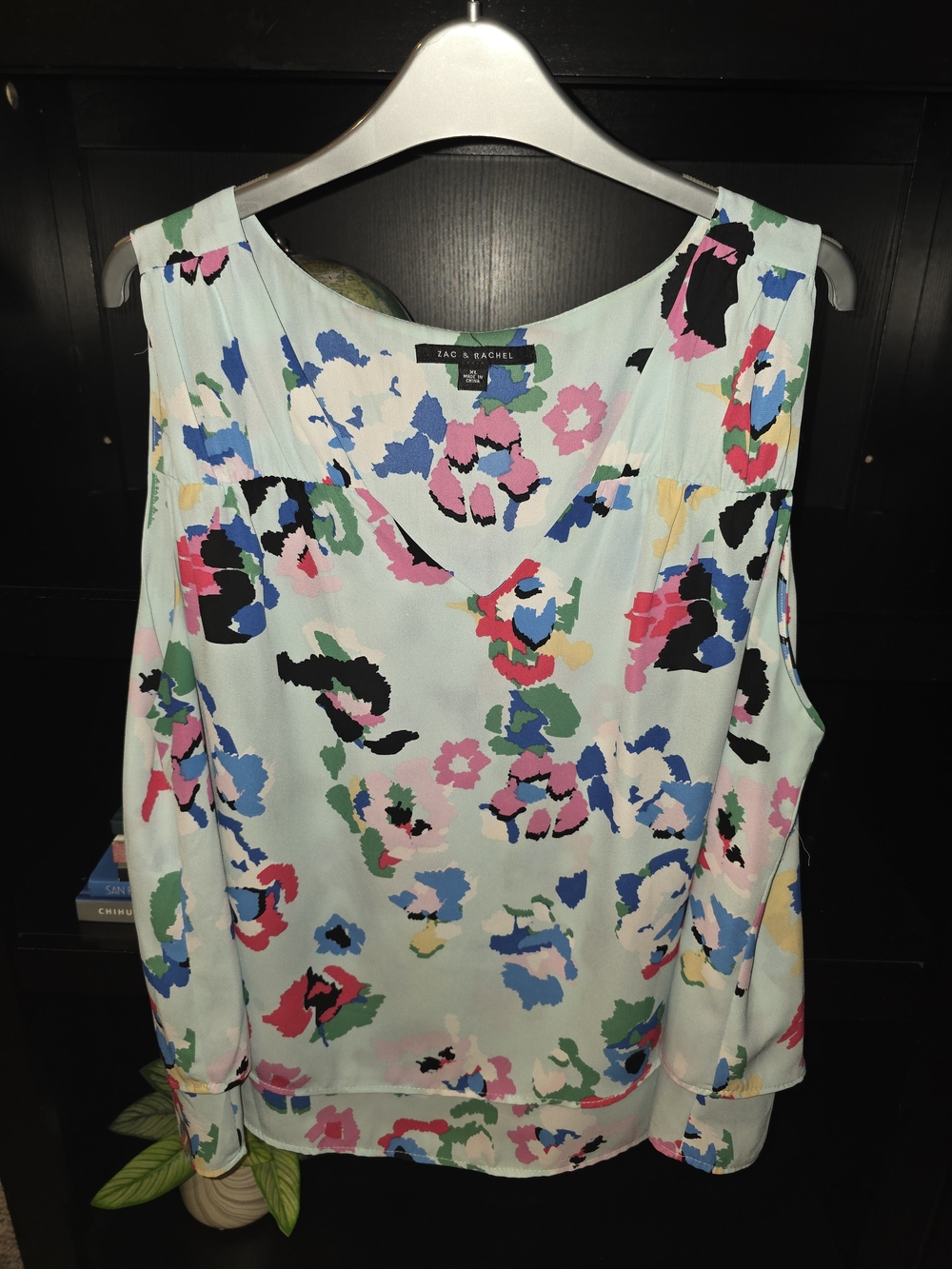 ZAC & RACHEL Floral Print Sleeveless V-Neck Top - Pastel Multi Size XL PTP 23 In